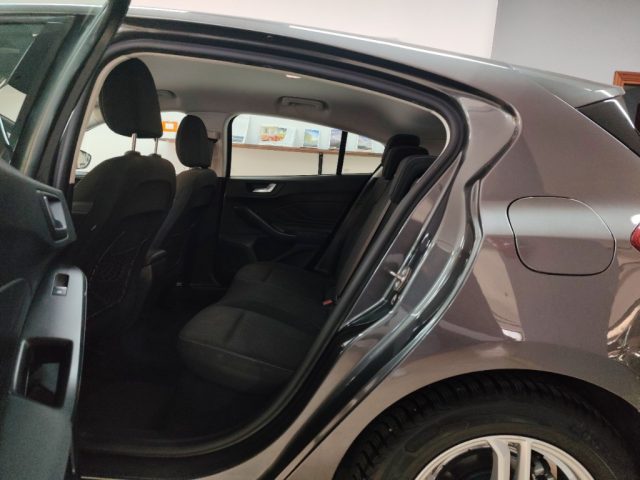 FORD Focus usata, con Specchietti laterali elettrici