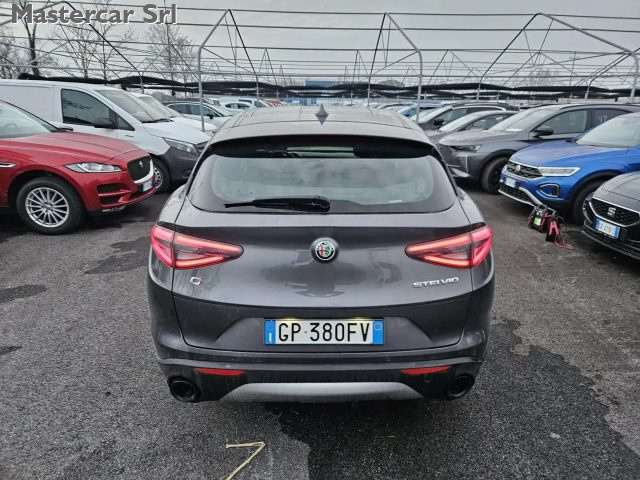 ALFA ROMEO Stelvio usata, con Airbag