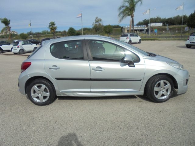 PEUGEOT 207 usata, con Chiusura centralizzata