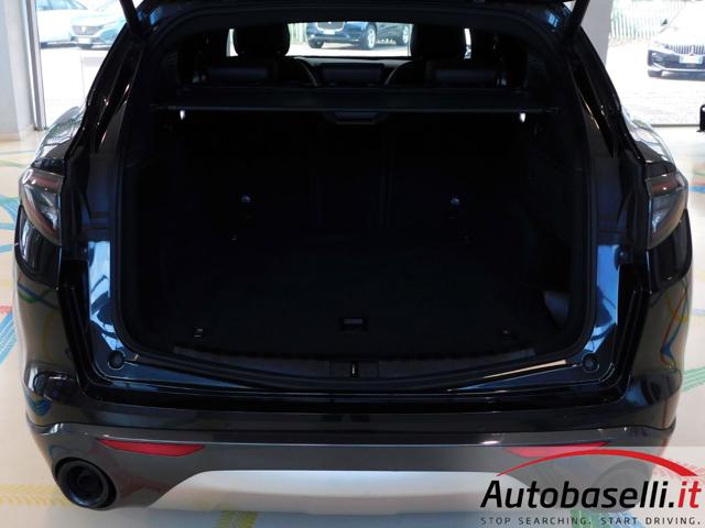 ALFA ROMEO Stelvio usata, con Volante in pelle