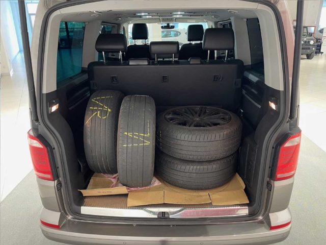VOLKSWAGEN Multivan usata, con Interni in pelle