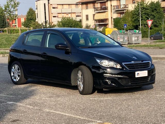 PEUGEOT 308 usata, con Airbag