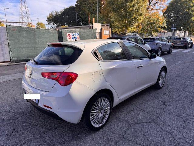 ALFA ROMEO Giulietta usata, con Airbag Passeggero