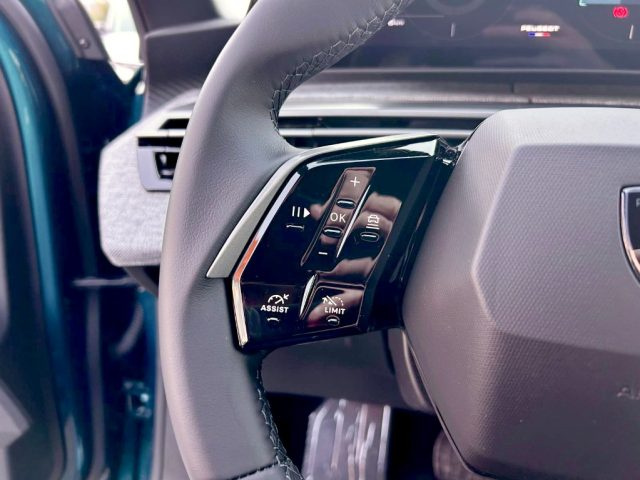 PEUGEOT 3008 usata, con Frenata d