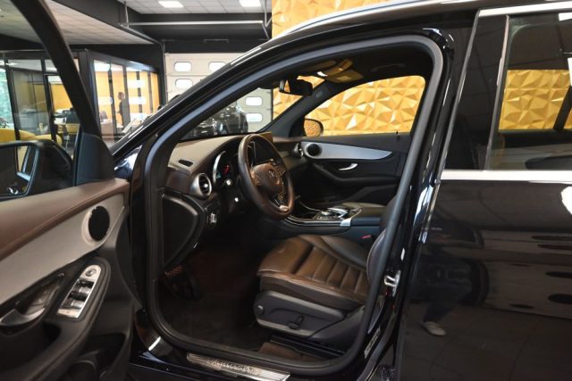 MERCEDES-BENZ GLC 220 usata 197