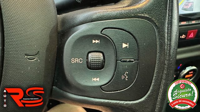 FIAT 500L usata, con USB