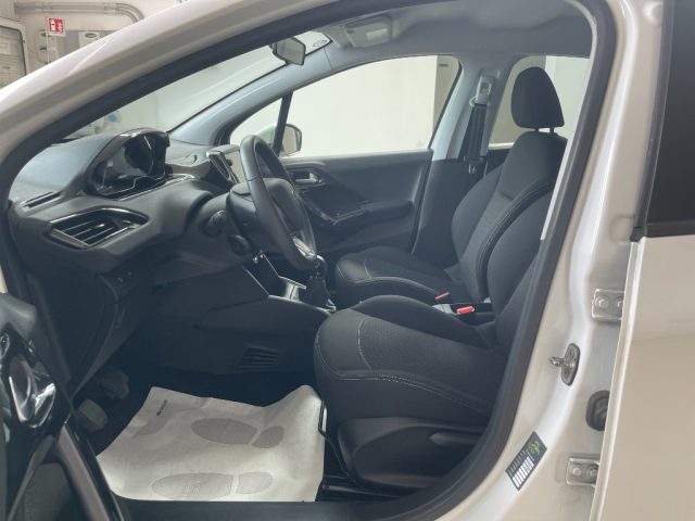 PEUGEOT 208 usata, con Cerchi in lega