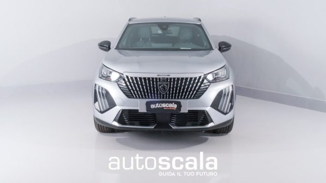 PEUGEOT 2008 usata, con Airbag