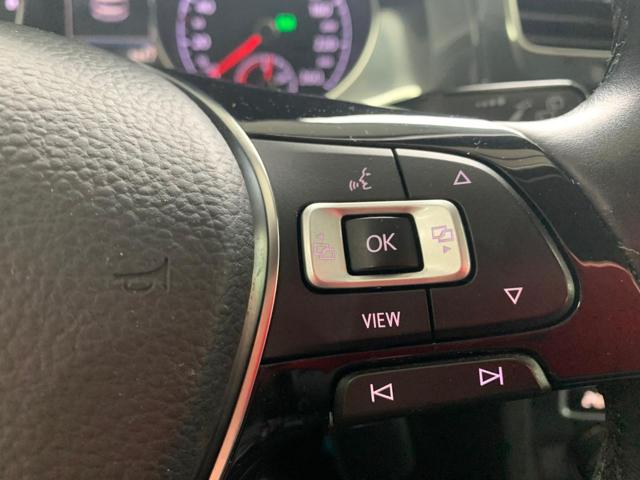 VOLKSWAGEN Golf usata, con Touch screen