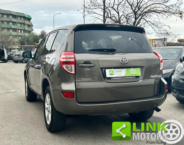 TOYOTA RAV 4 MY23 usata, con Airbag Passeggero