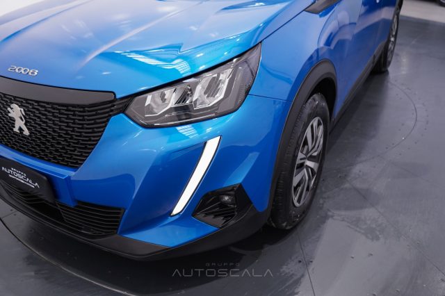 PEUGEOT 2008 usata, con Sensori di parcheggio posteriori