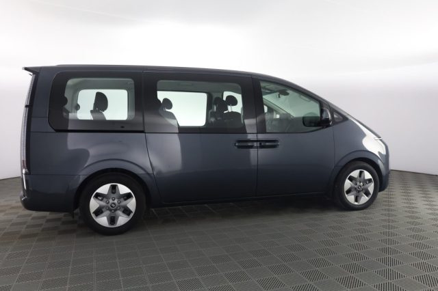 HYUNDAI Staria usata 2