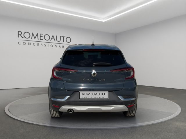 RENAULT Captur usata, con Autoradio