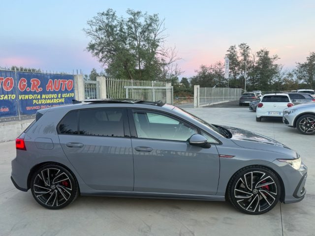 VOLKSWAGEN Golf usata, con Autoradio