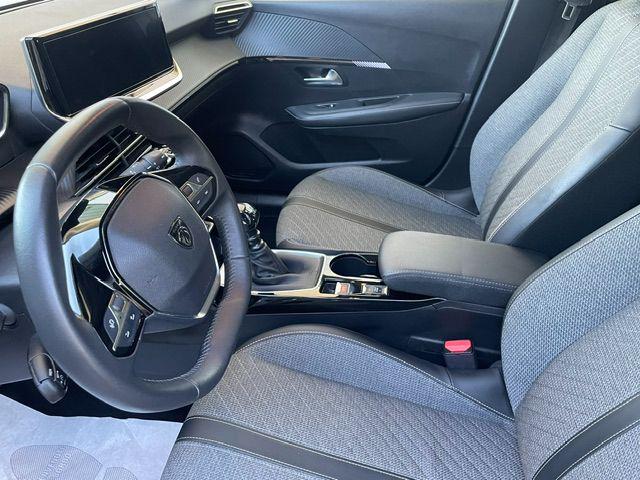 PEUGEOT 208 usata, con Autoradio