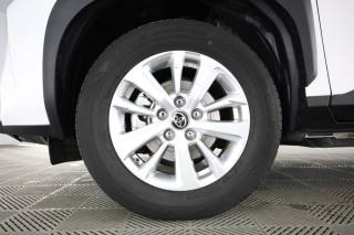 TOYOTA Yaris Cross usata 12