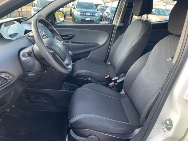LANCIA Ypsilon usata, con Controllo trazione