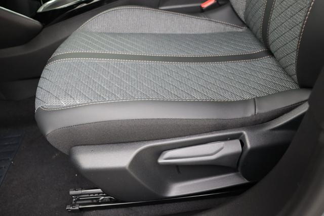 PEUGEOT 2008 usata, con Interni in pelle