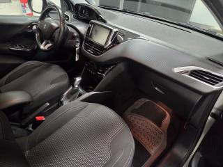 PEUGEOT 208 usata, con Cronologia tagliandi