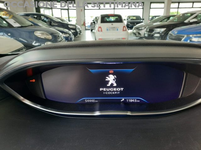 PEUGEOT 5008 usata, con Cerchi in lega