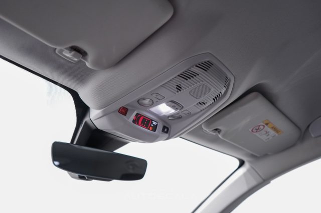 PEUGEOT 3008 usata, con Fari LED