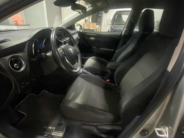 TOYOTA Auris usata 17