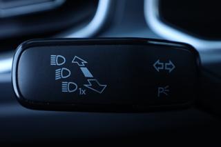 VOLKSWAGEN T-Roc usata, con Volante in pelle