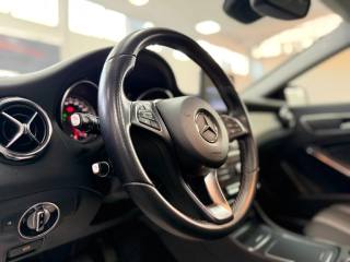 MERCEDES-BENZ GLA 200 usata, con Vetri oscurati