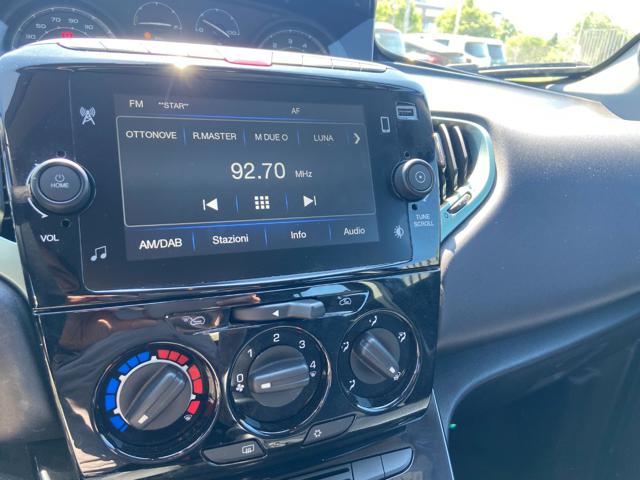 LANCIA Ypsilon usata, con USB