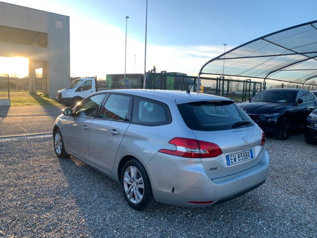 PEUGEOT 308 usata, con Boardcomputer