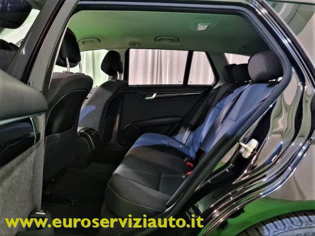 MERCEDES-BENZ C 200 usata, con Luci diurne LED