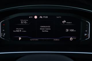 VOLKSWAGEN Tiguan usata, con Autoradio