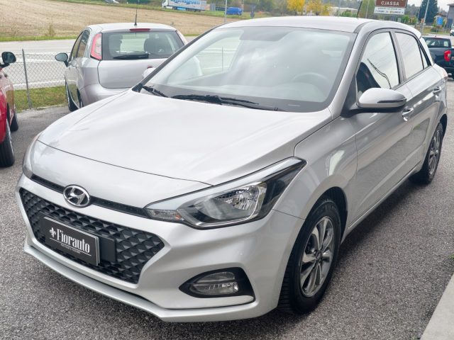 HYUNDAI i20 usata, con Autoradio