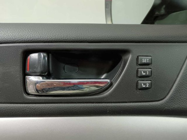 SUBARU OUTBACK usata 29