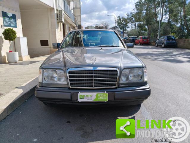 MERCEDES-BENZ E 200 usata, con Fendinebbia