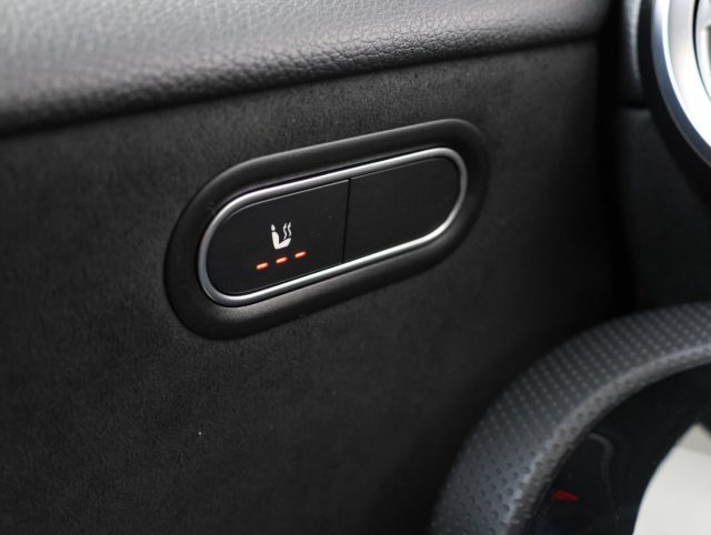 MERCEDES-BENZ A 180 usata, con Autoradio digitale