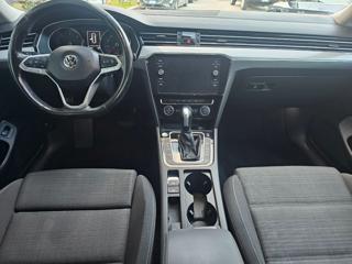 VOLKSWAGEN Passat Variant usata, con Controllo trazione
