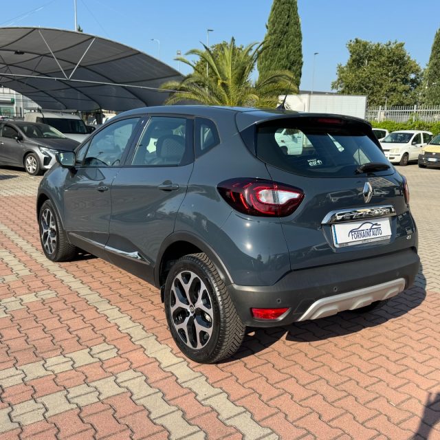 RENAULT Captur usata, con Alzacristalli elettrici