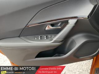PEUGEOT 2008 usata, con Sistema di navigazione