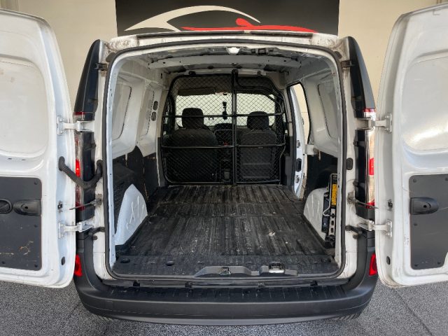 RENAULT Kangoo usata 18