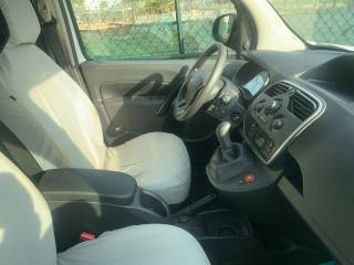 RENAULT Kangoo usata, con Chiusura centralizzata