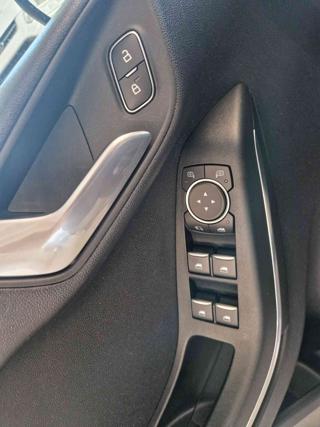 FORD Fiesta usata, con Servosterzo