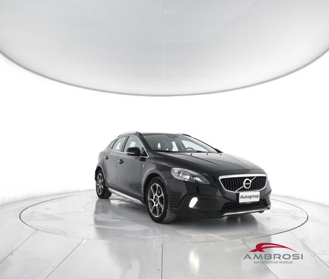 VOLVO V40 Cross Country usata 1