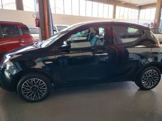 LANCIA Ypsilon usata, con Specchietti laterali elettrici