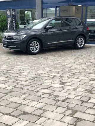 VOLKSWAGEN Tiguan usata, con Boardcomputer