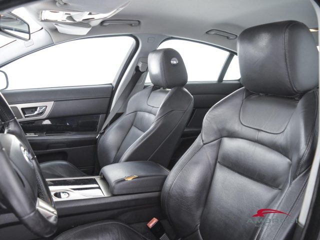 JAGUAR XF usata 8