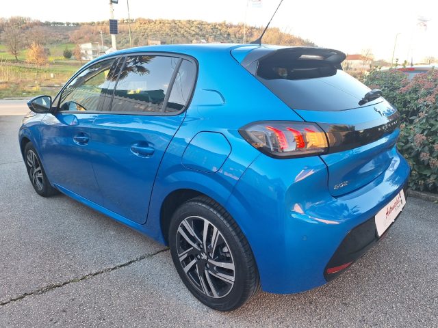 PEUGEOT 208 usata, con Autoradio