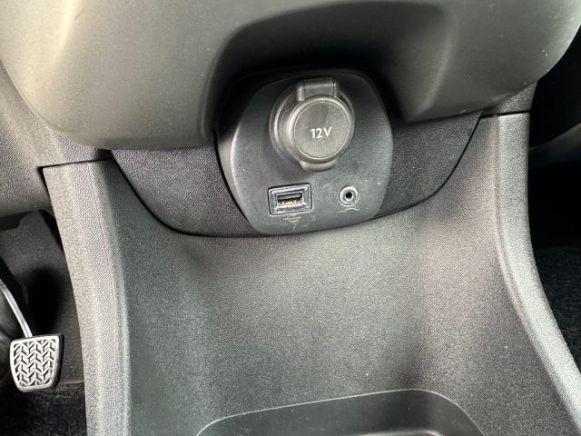 PEUGEOT 108 usata, con MP3