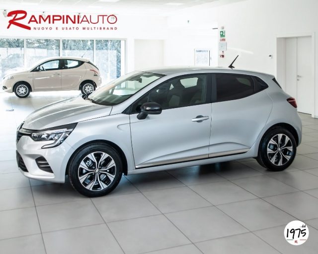 RENAULT Clio usata, con Sistema di navigazione