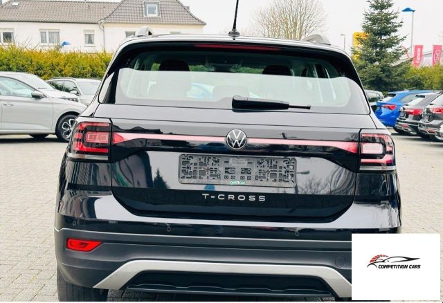 VOLKSWAGEN T-Cross usata, con Autoradio